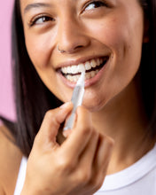 Load image into Gallery viewer, Spotlight Teeth Whitening Pen
